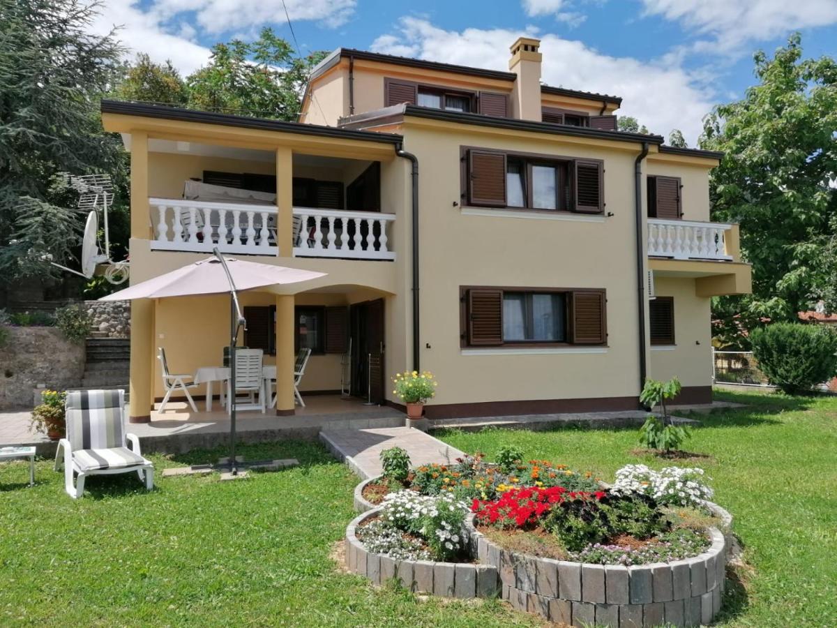 Apartman Lori Lovran Exterior photo